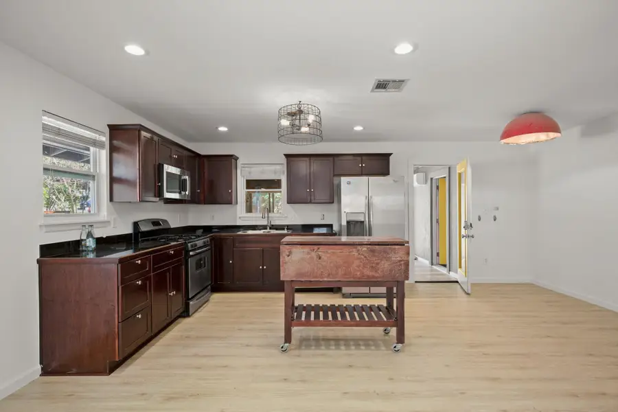 3203 South Oak Dr, Austin, TX 78704 - #3