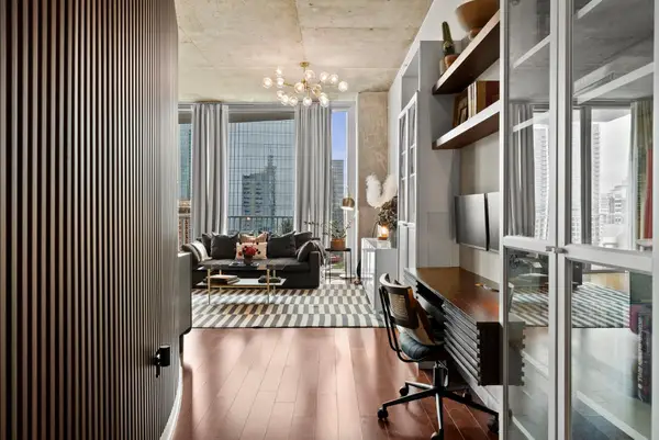 360 Nueces St #2703, Austin, TX 78701