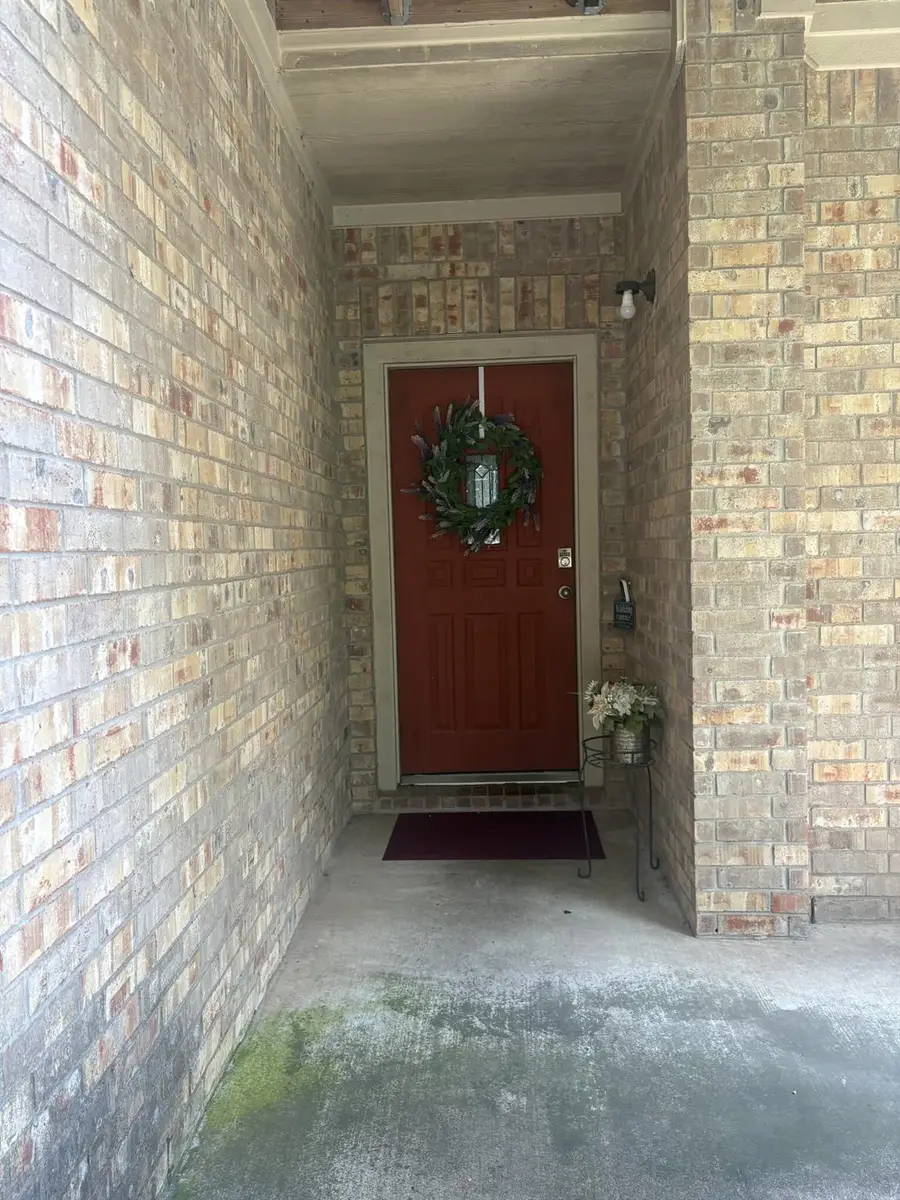 408 Mossy Rock Dr, Hutto, TX 78634 - #3