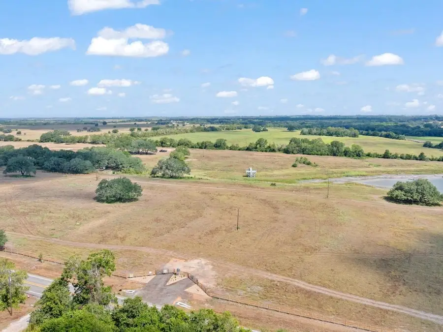 3061 Fm 956, Schulenburg, TX 78956 - #3
