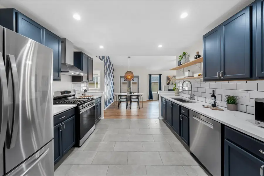 1822 Rainy Meadows Dr, Austin, TX 78758 - Image #2