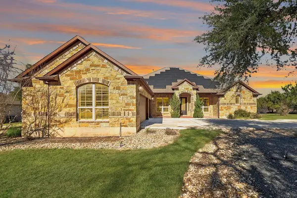 390 Hawthorne Loop, Driftwood, TX 78619