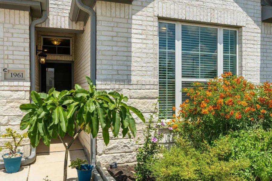 1961 Edelweiss, New Braunfels, TX 78130 - Image #3