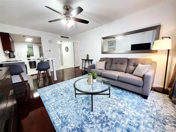 1800 Lavaca St #102, Austin, TX 78701