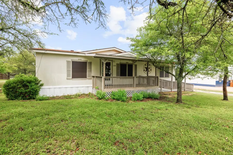 1210 Thousand Oaks Trl, Liberty Hill, TX 78642 - #2