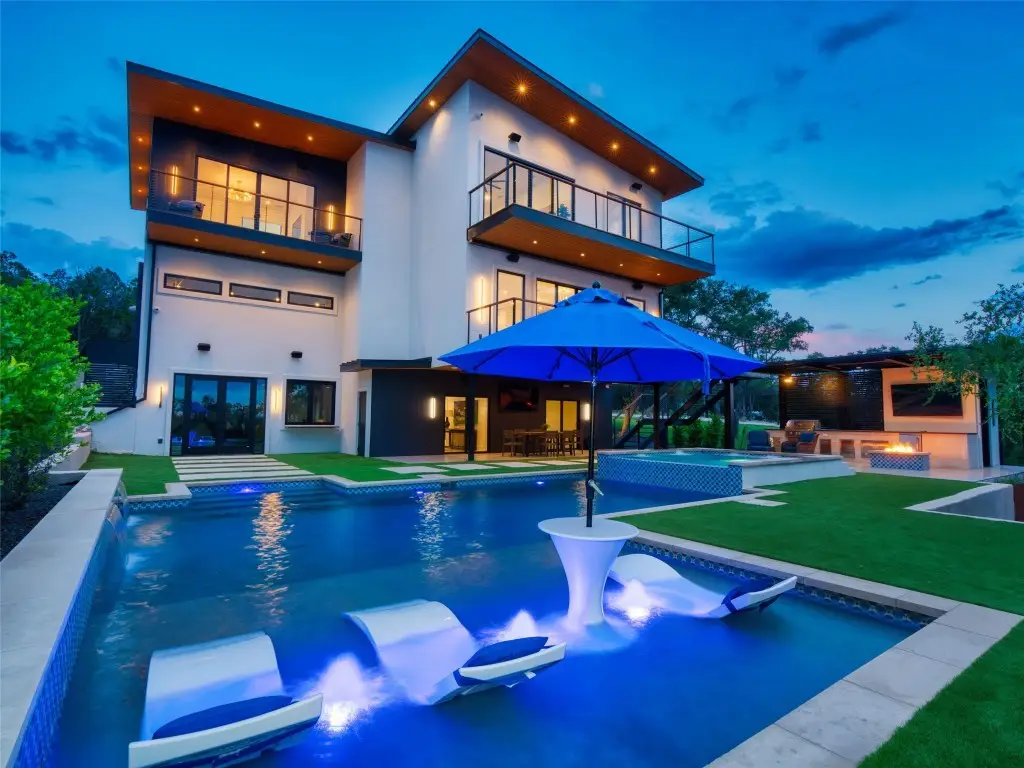 1104 Summit Ridge Dr Dr, New Braunfels, TX 78132 - #1