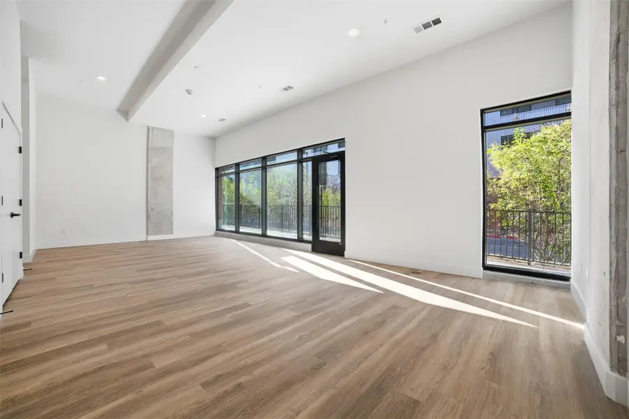 4315 S Congress Ave #104, Austin, TX 78745 - #2