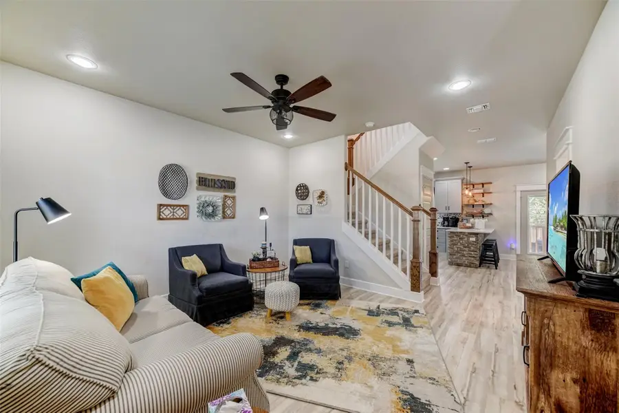 1103 Farm St, Bastrop, TX 78602 - #3