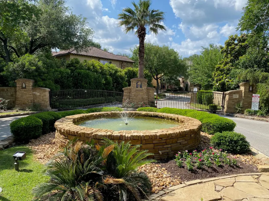 1036 Liberty Park Dr #15, Austin, TX 78746 - #2