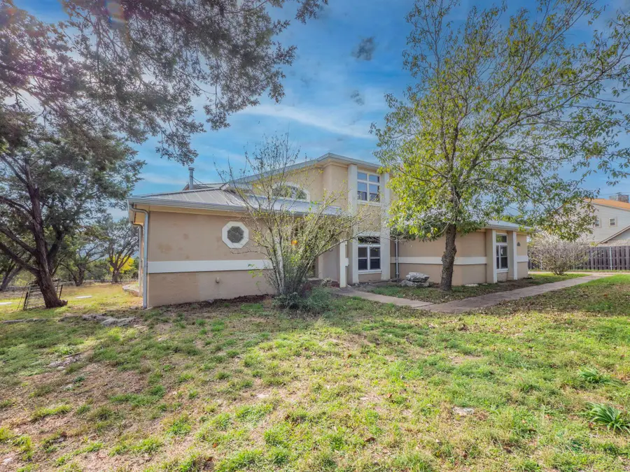 15100 Hedder Cir, Leander, TX 78641 - Image #2