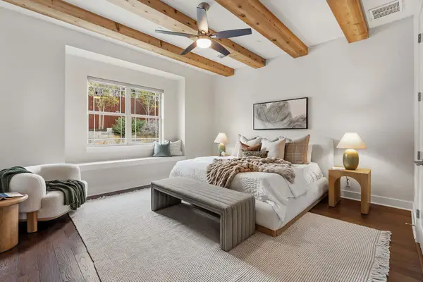 7020 Clifton Ln, Austin, TX 78746