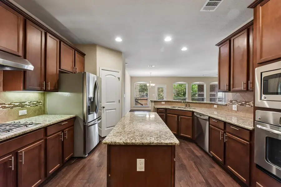104 Lake Mineral Wells Dr, Georgetown, TX 78628 - #3