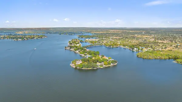 14 Beaver Is, Granite Shoals, TX 78654