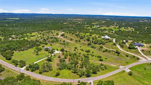 623 Whiskey Trl, Blanco, TX 78606