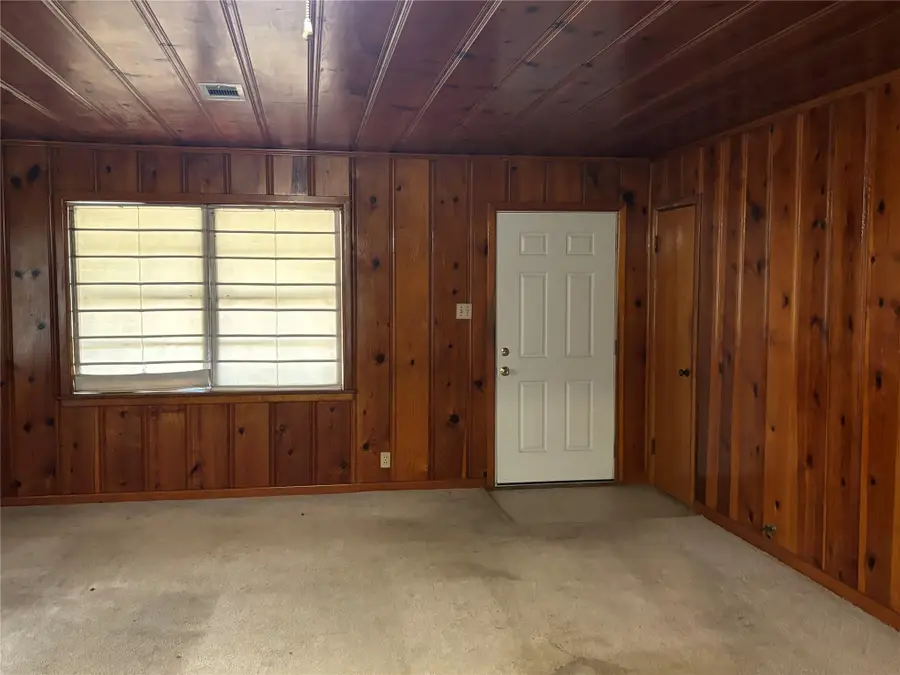 107 Elm Ave, Rockdale, TX 76567 - Image #3