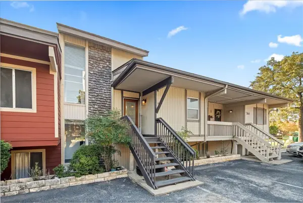 559 Demarett Dr, Point Venture, TX 78645