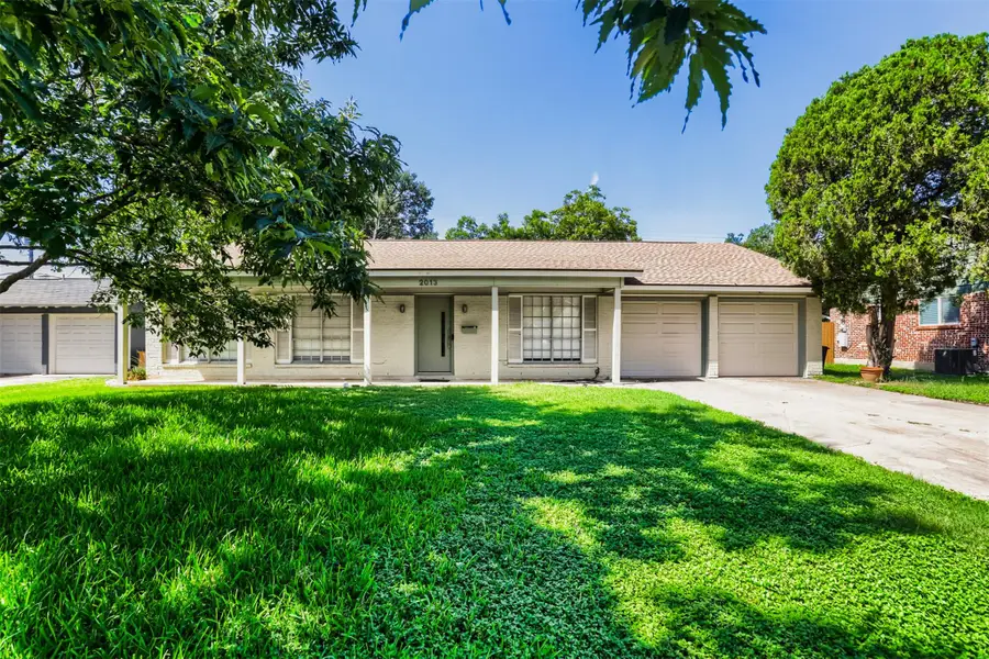 2013 Southern Oaks Dr, Austin, TX 78745 - #2