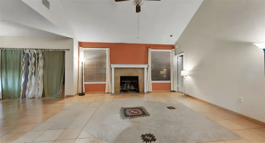 9111 Hazelhurst Dr, Austin, TX 78729 - #2