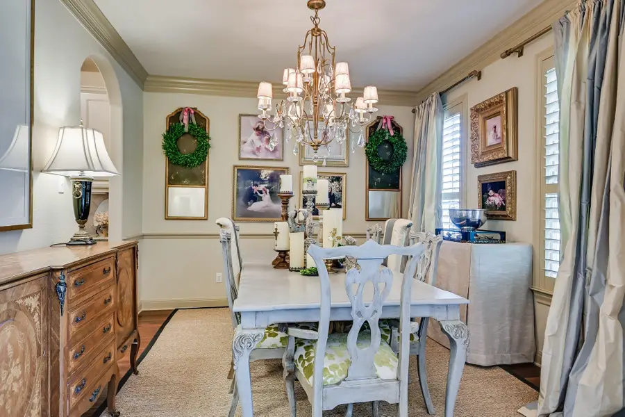 5821 Kempson Dr, Austin, TX 78735 - #3