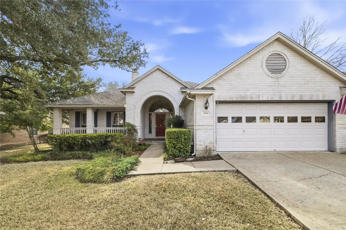 309 Heritage Hills Dr, Fredericksburg, TX 78624 - #1