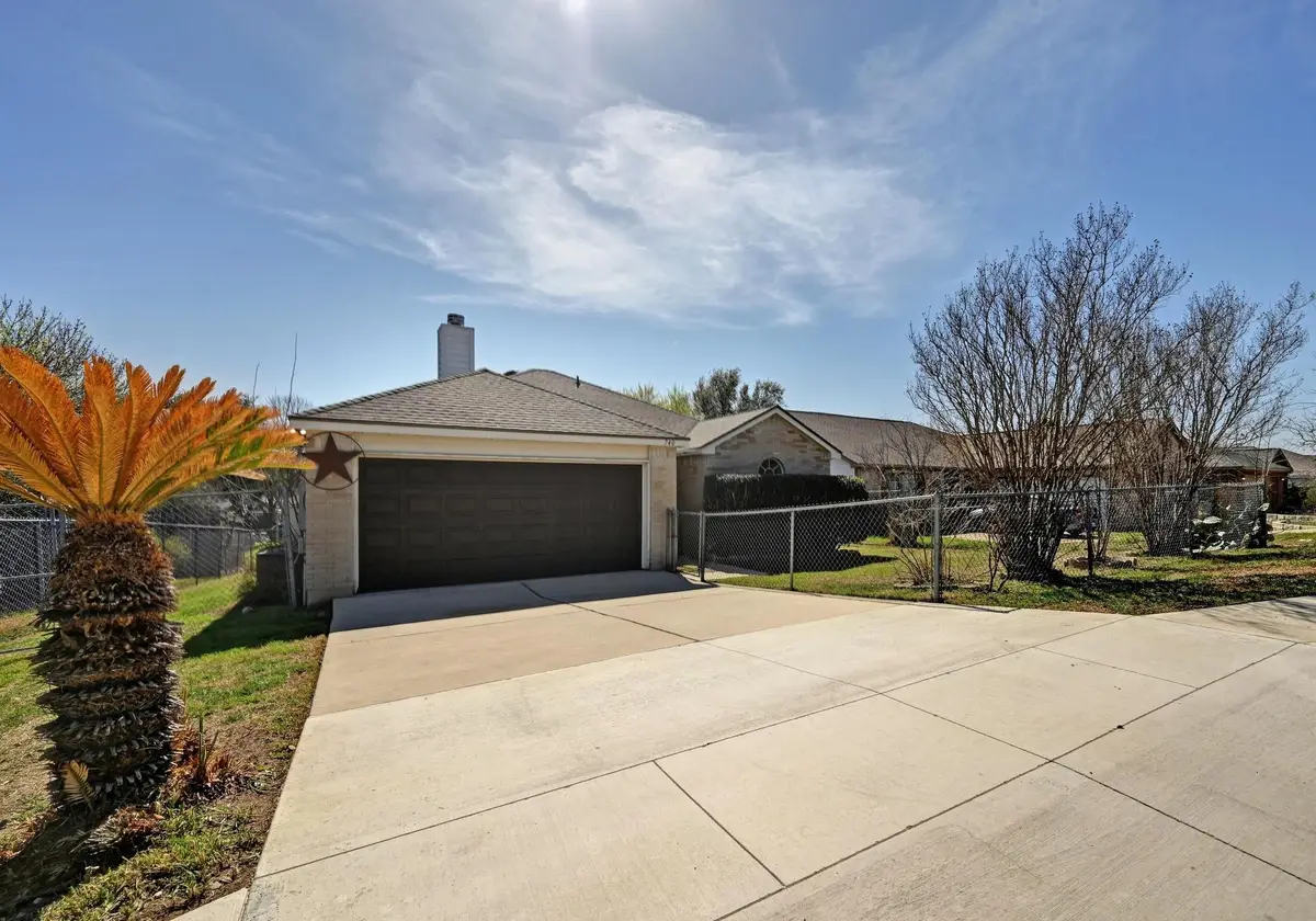 740 Clearview Cir, San Marcos, TX 78666 - #1
