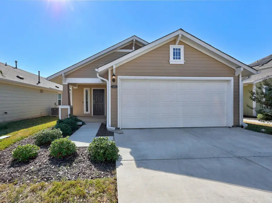 137 Appleberry Ln, Elgin, TX 78621 - Image #2