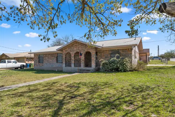 901 N Hill St, Burnet, TX 78611