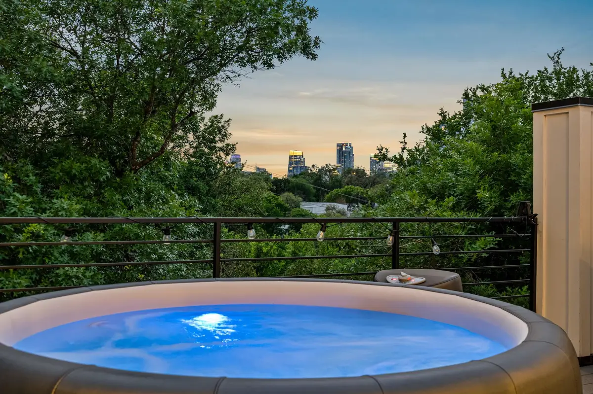 1407 Parkinson Dr #1, Austin, TX 78704 - #1