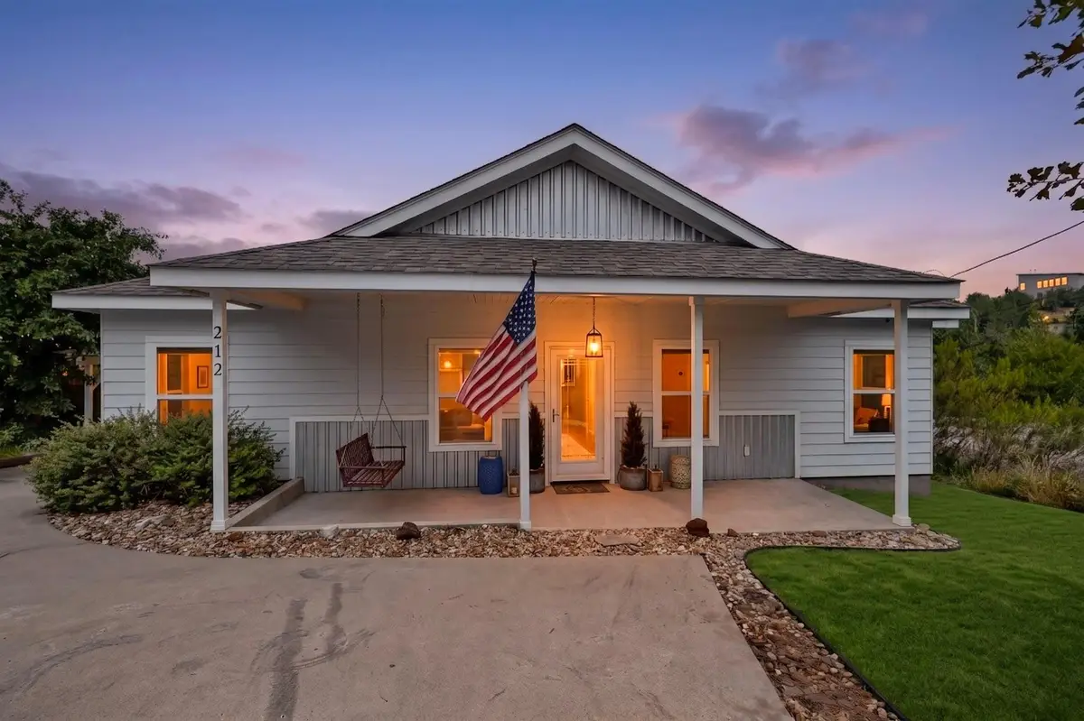 212 Kipahulu Dr, Bastrop, TX 78602 - #1