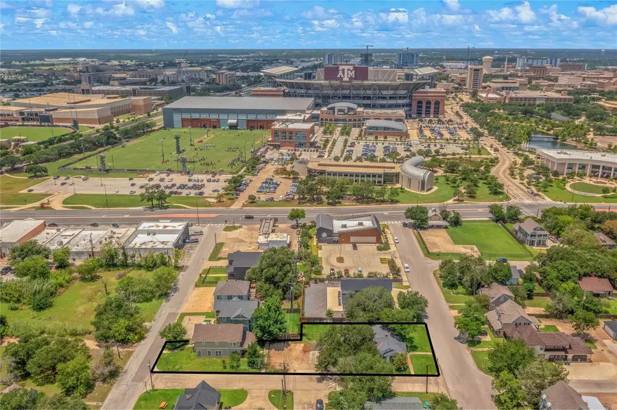 208 Fairview Ave, College Station, TX 77840 - #3