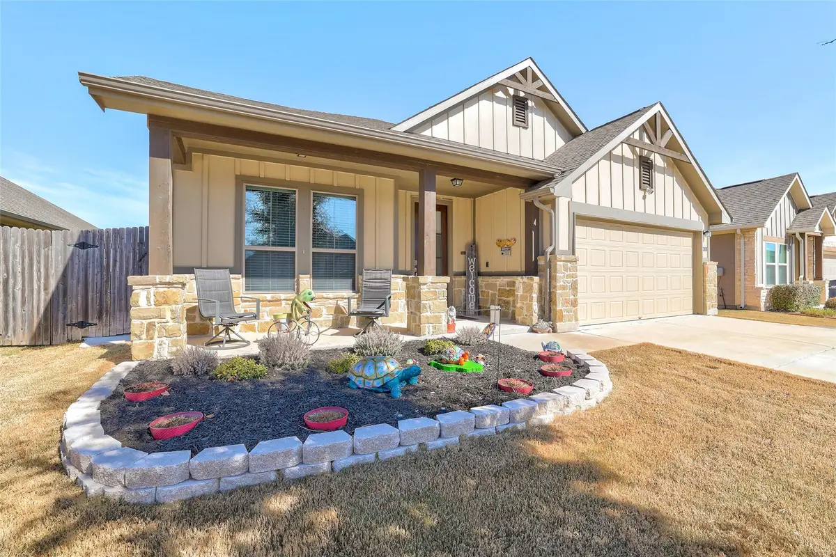 108 Finley St, Hutto, TX 78634 - #1