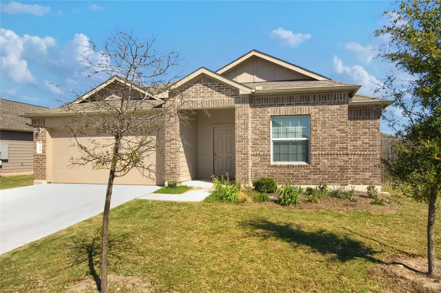 108 Red Buckeye St, Hutto, TX 78634 - #2