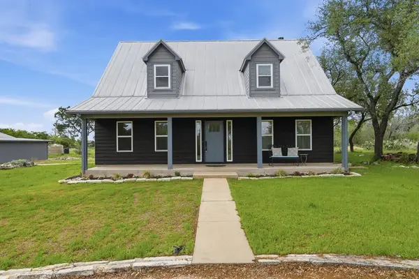 25429 Cove Dr, Spicewood, TX 78669