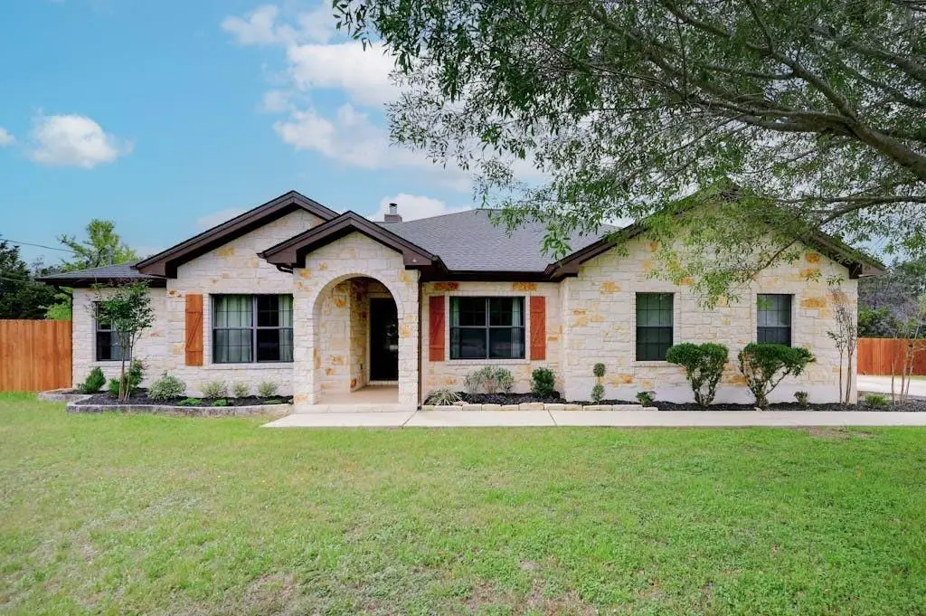 801 Mountain Crest Dr, Wimberley, TX 78676 - #1