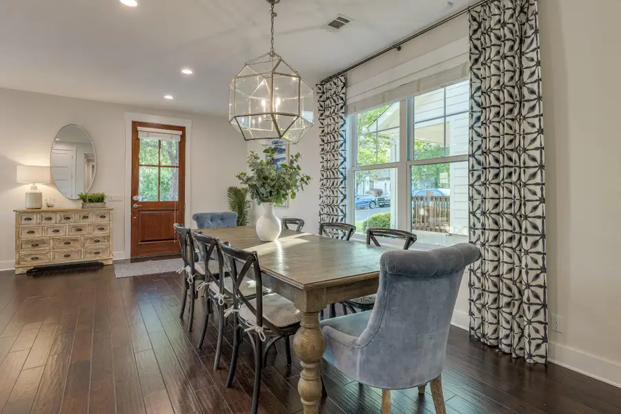 2604 Bland St, Austin, TX 78703 - #2