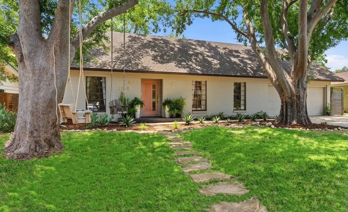 2205 Laramie Trl, Austin, TX 78745 - #1