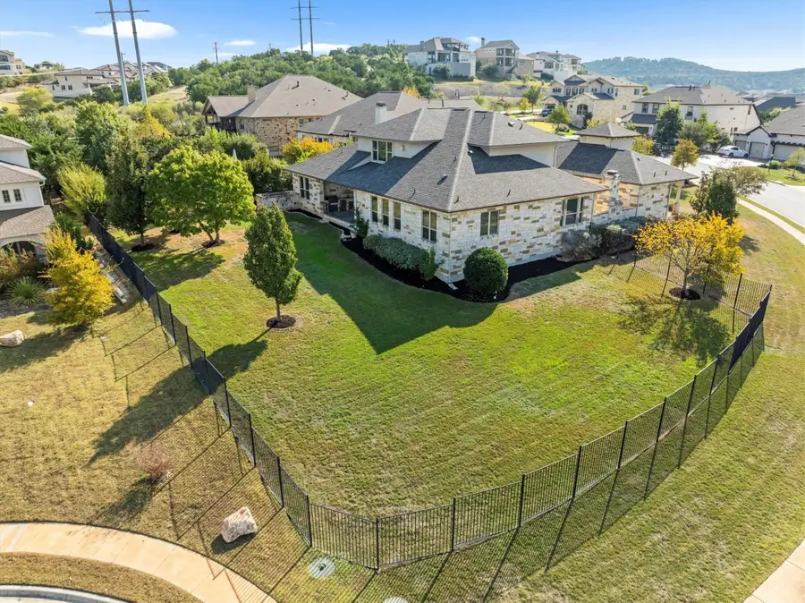 407 Maialina Cv, Austin, TX 78738 - Image #2