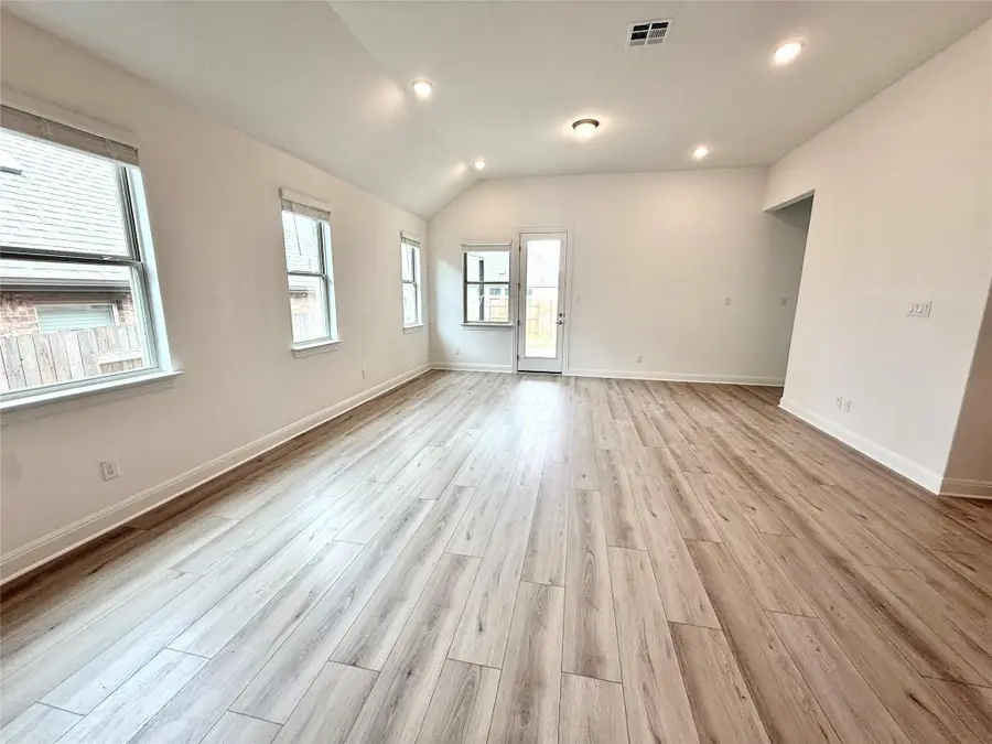241 Mango Cir, Buda, TX 78610 - #3