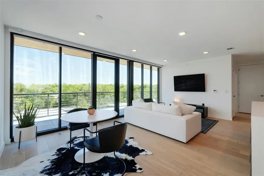 1600 S 1st St #403, Austin, TX 78704 - Image #3