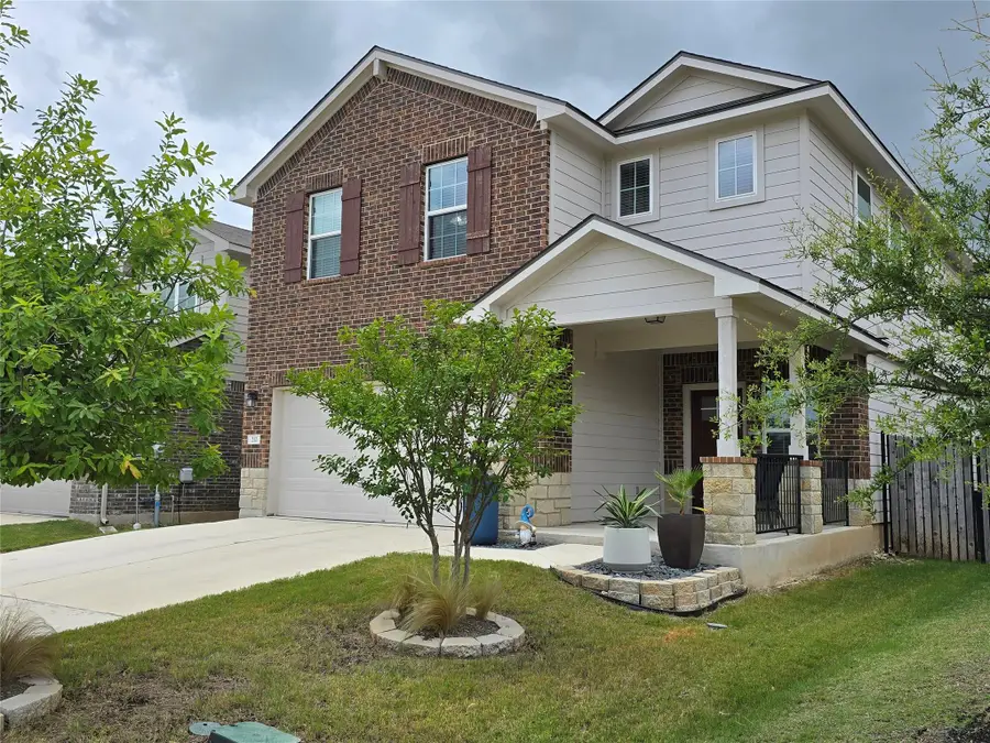 212 Yoakum St, Leander, TX 78641 - #2