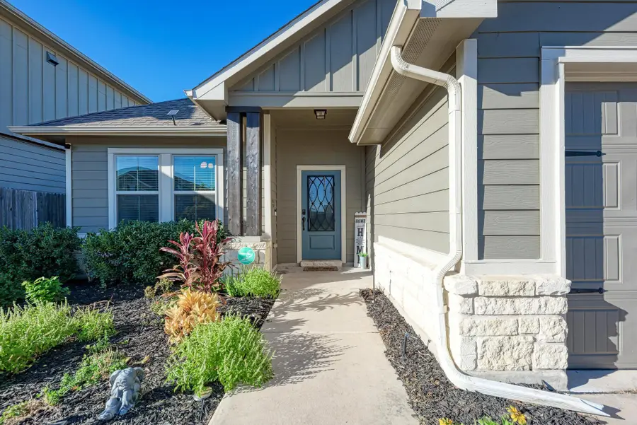 136 Finley St, Hutto, TX 78634 - Image #3