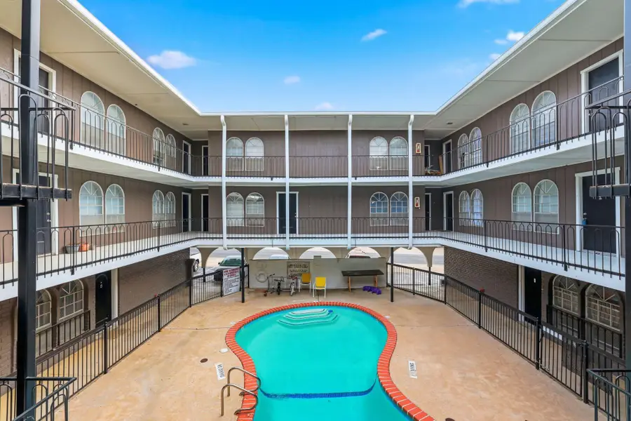 101 E 33rd St #208, Austin, TX 78705 - #2