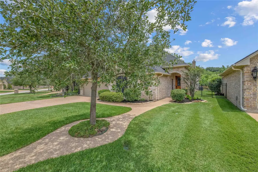 3914 Park Meadow Ln, Bryan, TX 77802 - #2