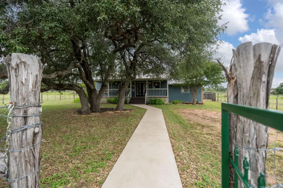 225 Ischar Ln, Mason, TX 76856 - #3