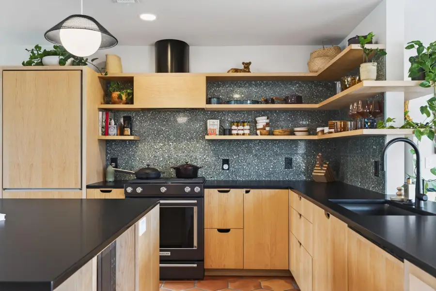 1712 Giles St, Austin, TX 78722 - Image #2