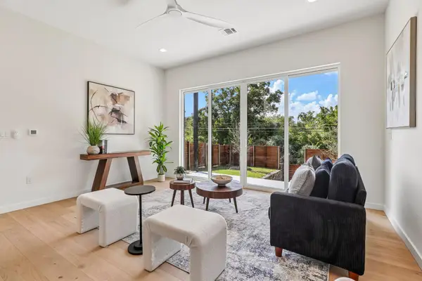 5610 Hudson St #1, Austin, TX 78721