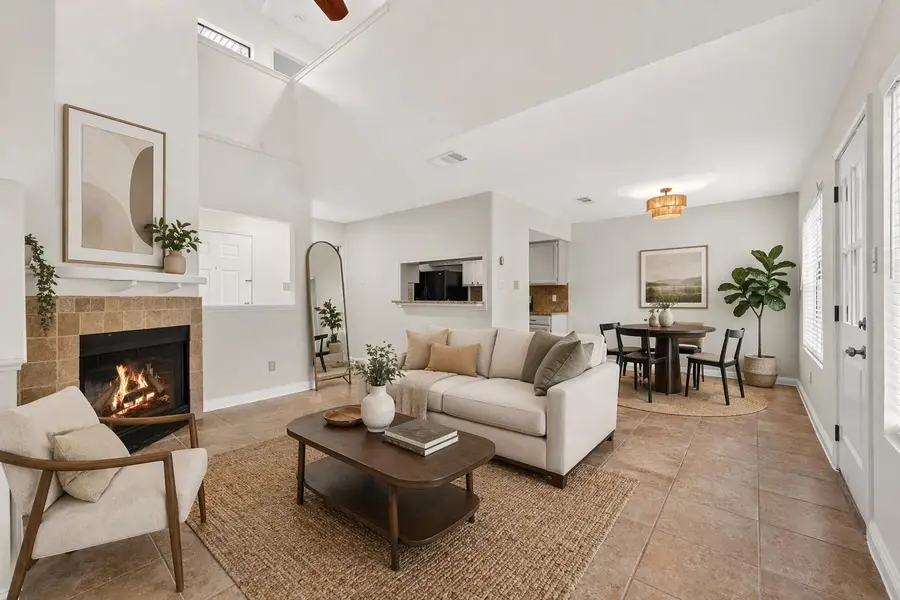 512 Eberhart Ln #203, Austin, TX 78745 - #2