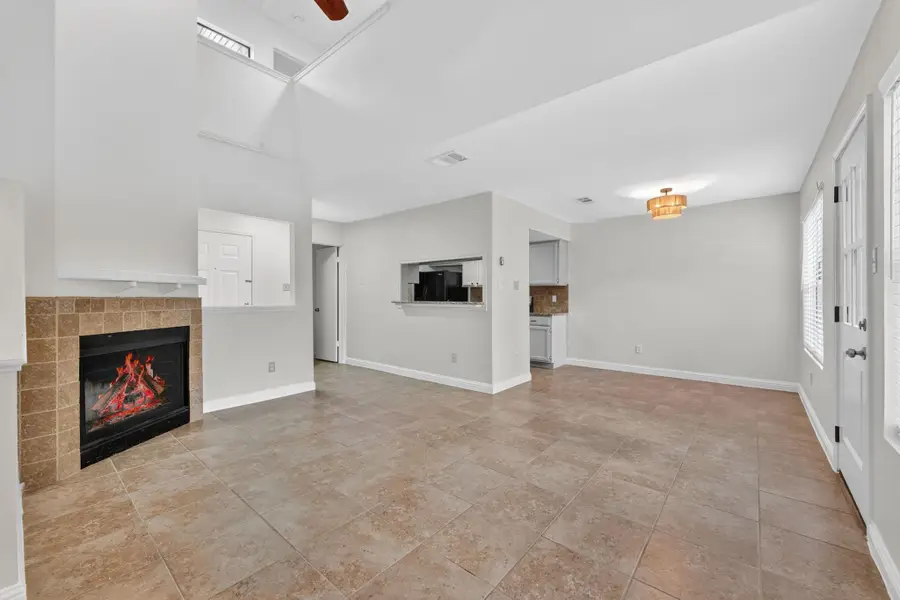 512 Eberhart Ln #203, Austin, TX 78745 - #3