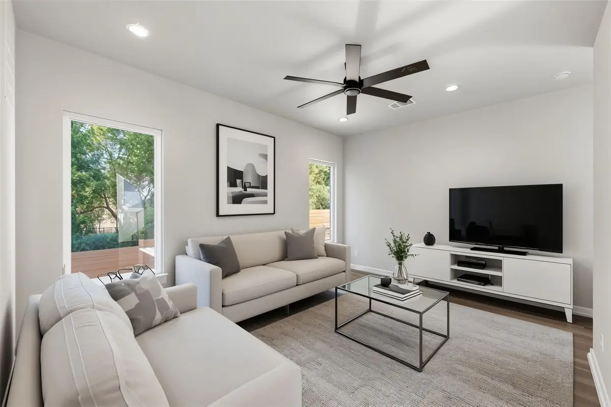 2309 Montopolis Dr #6, Austin, TX 78741 - Image #1