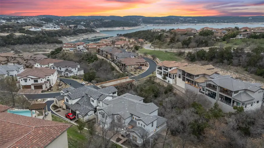 107 Cascading Waters Pl, Lakeway, TX 78734 - Image #3